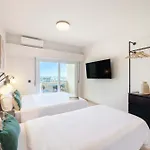 Equador Superior By Olala Homes